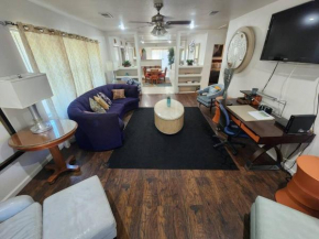 Large 4BRHome Near Zoo, Downtown, Beale Street